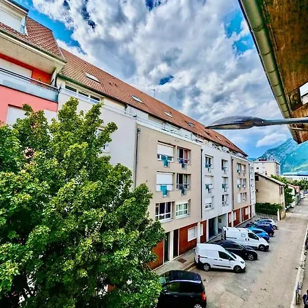 Grand - Proche Hyper Centre - Calme & Equipe Apartment